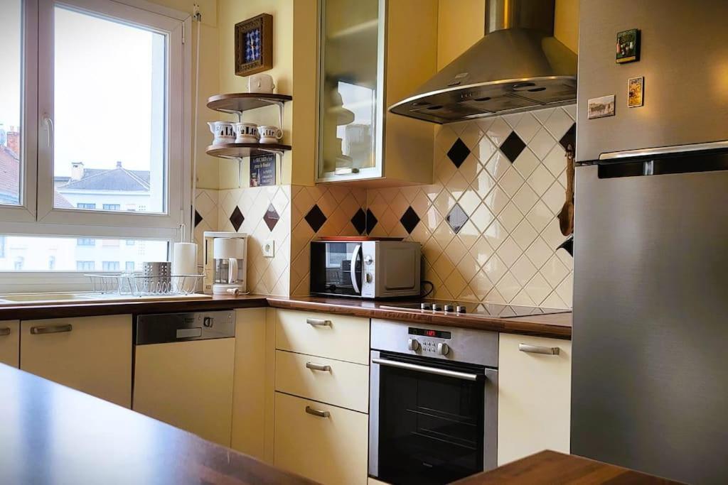 Appartement Des Beaux-Arts Безансон Екстериор снимка